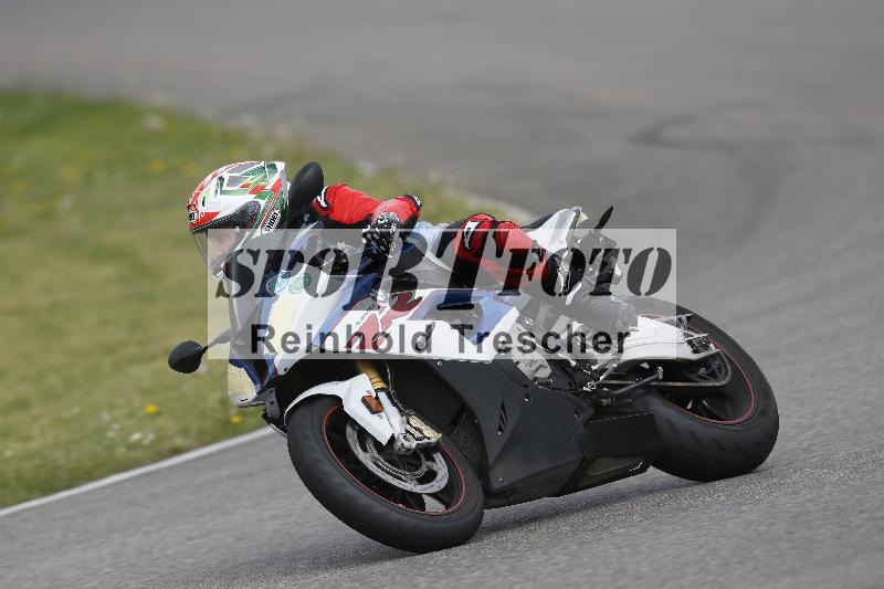 /09 19.04.2026  Caremotion get faster ADR/Gruppe gruen/9